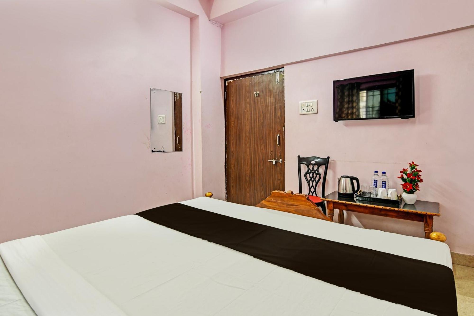 Hotel O Mahalaxmi Lodge Urāli Eksteriør bilde